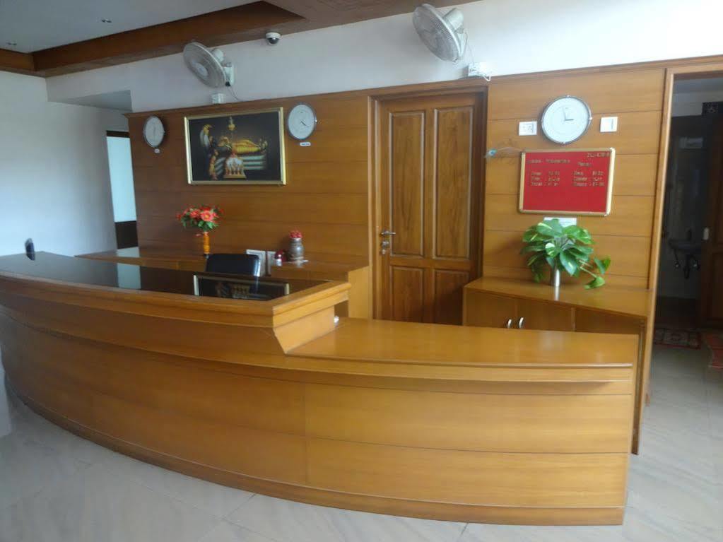 吉索国际酒店 可瓦兰 外观 照片